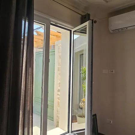 Huma Living Casa de Férias Vlorë